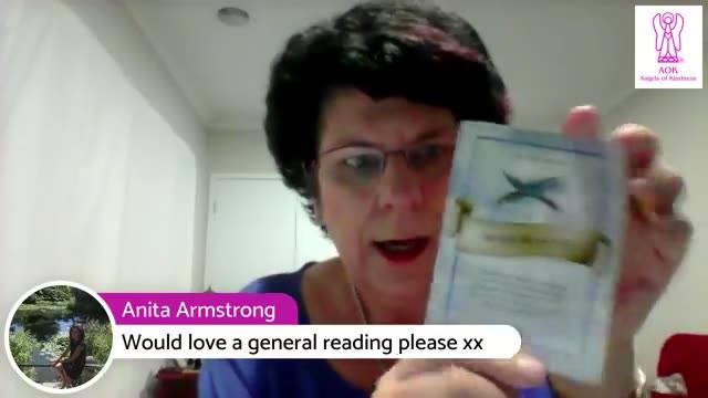 You are currently viewing Angel Readings with the Aussie Angel Lady