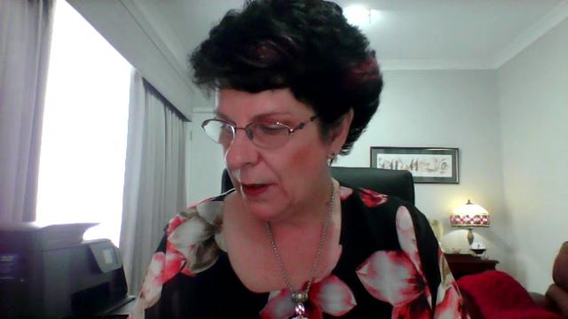 You are currently viewing Live with The Aussie Angel Lady Michelle Newten