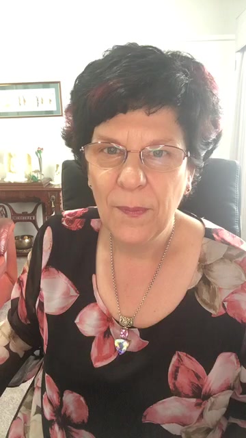 You are currently viewing The Aussie Angel Lady Michelle Newten is going live doing some number readings & will be giving away a FREE Angelscope. Please post this to your page so that your friends know. 
Join Michelle for her …