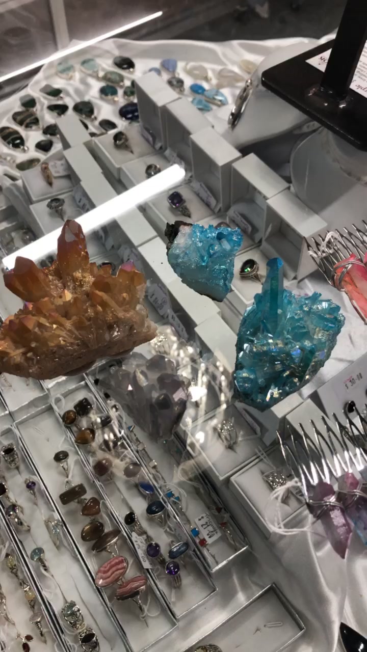 You are currently viewing #aquaaura #angelaura #auraquartz #healing #haircombs #clusters #quartzclusters 
 
 AOK Crystal Specialists  
www.aokspecialtygifts.com.au
151 High Street Shepparton
Tuesday- Friday 9am – 5pm
Saturday …