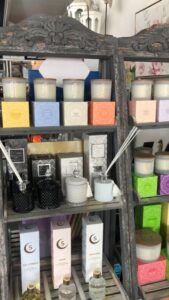 Read more about the article #crystals #crystalshop #candles
 AOK Crystal Specialists  
www.aokspecialtygifts.com.au
151 High Street Shepparton
Tuesday- Friday 9am – 5pm
Saturday 9am -4pm
 03 58215974 
GO HERE: https://aokspecial…