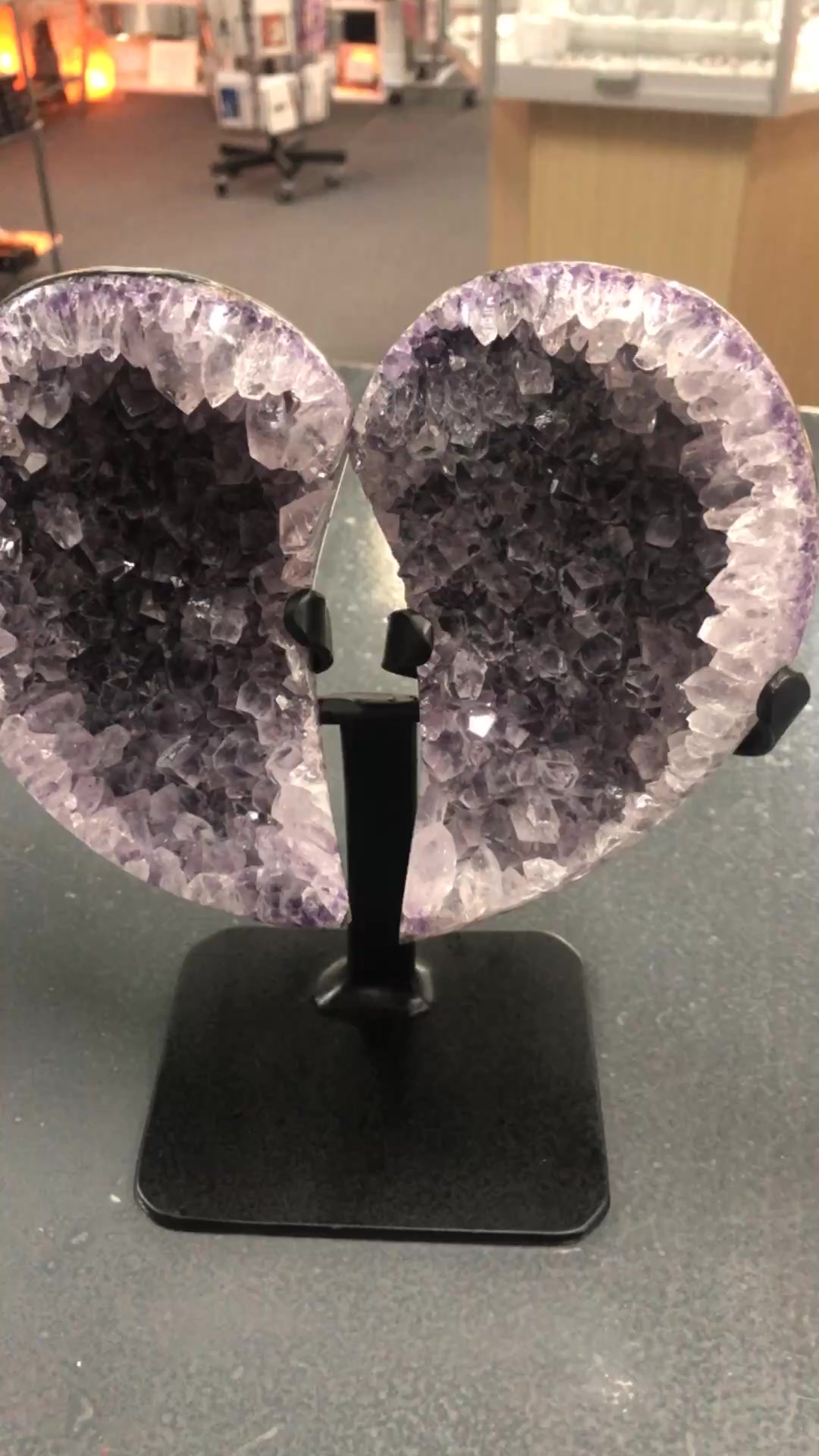 Read more about the article Beautiful Amethyst Angel Wings 
#amethyst #angelwings #chakras #healing 
#crystalshops #crystals  #chakras #healing #bracelets
 AOK Specialty Gifts  
www.aokspecialtygifts.com.au
151 High Street Shep…