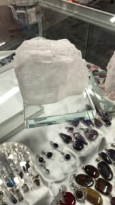 Read more about the article Beautiful Selenite on Glass 
Back in stock at AOK 
 EOFY RED  SALE 
Starts Monday 20th June 10am
30% OFF Crystal Specimens & Sterling Silver Jewellery  
*Terms & Conditions Apply*
No Lay-byes 
No fre…