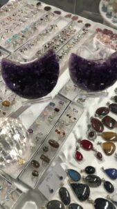 Read more about the article Amethyst Moons 
 www.aokspecialtygifts.com.au 
151 High Street Shepparton
Monday 10am – 4:30pm
Tuesday- Friday 9am – 5pm
Saturday 9am -4pm
CLOSED Public Holidays
 03 58215974 
GO HERE: https://aokspe…