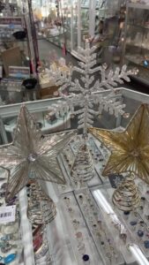 Read more about the article Christmas  Toppers

 151 High Street Shepparton 
 Opening Hours 
Monday 10-4:00pm
Monday- Friday 10am – 5:00pm
Saturday 10am – 4:00pm
CLOSED Public Holidays 
 03 58215974 GO HERE: https://aokspecialt…