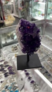 Read more about the article Beautiful Amethyst on Stand 
 School Holiday Bulk Buy Special & 50% OFF Christmas SALE 
Excludes already discounted items
 151 High Street Shepparton 
 Opening Hours 
Monday 10-4:00pm
Monday- Friday 1…