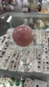 Read more about the article Lavender Quartz Sphere 
 151 High Street Shepparton 
 Opening Hours 
Monday 10-4:00pm
Tuesday- Friday 10am – 5:00pm
Saturday 10am – 2.00pm
CLOSED Public Holidays 
 03 58215974 GO HERE: https://aokspe…