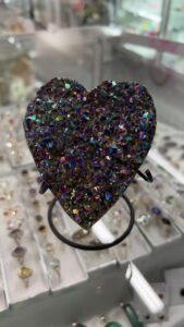 Read more about the article titanium aura Quartz heart 
 151 High Street Shepparton 
 Opening Hours 
Monday 10-4:00pm
Monday- Friday 10am – 5:00pm
Saturday 10am – 2:00pm
CLOSED Public Holidays 
 03 58215974 GO HERE: https://aok…